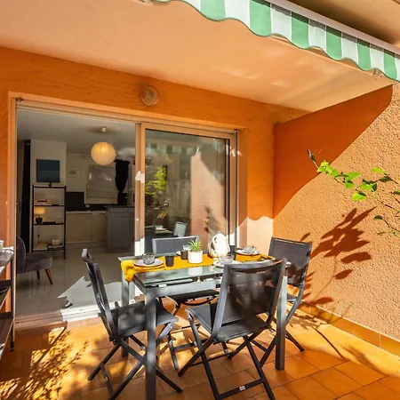 Apartment Le Pescadou By Interhome Hyeres